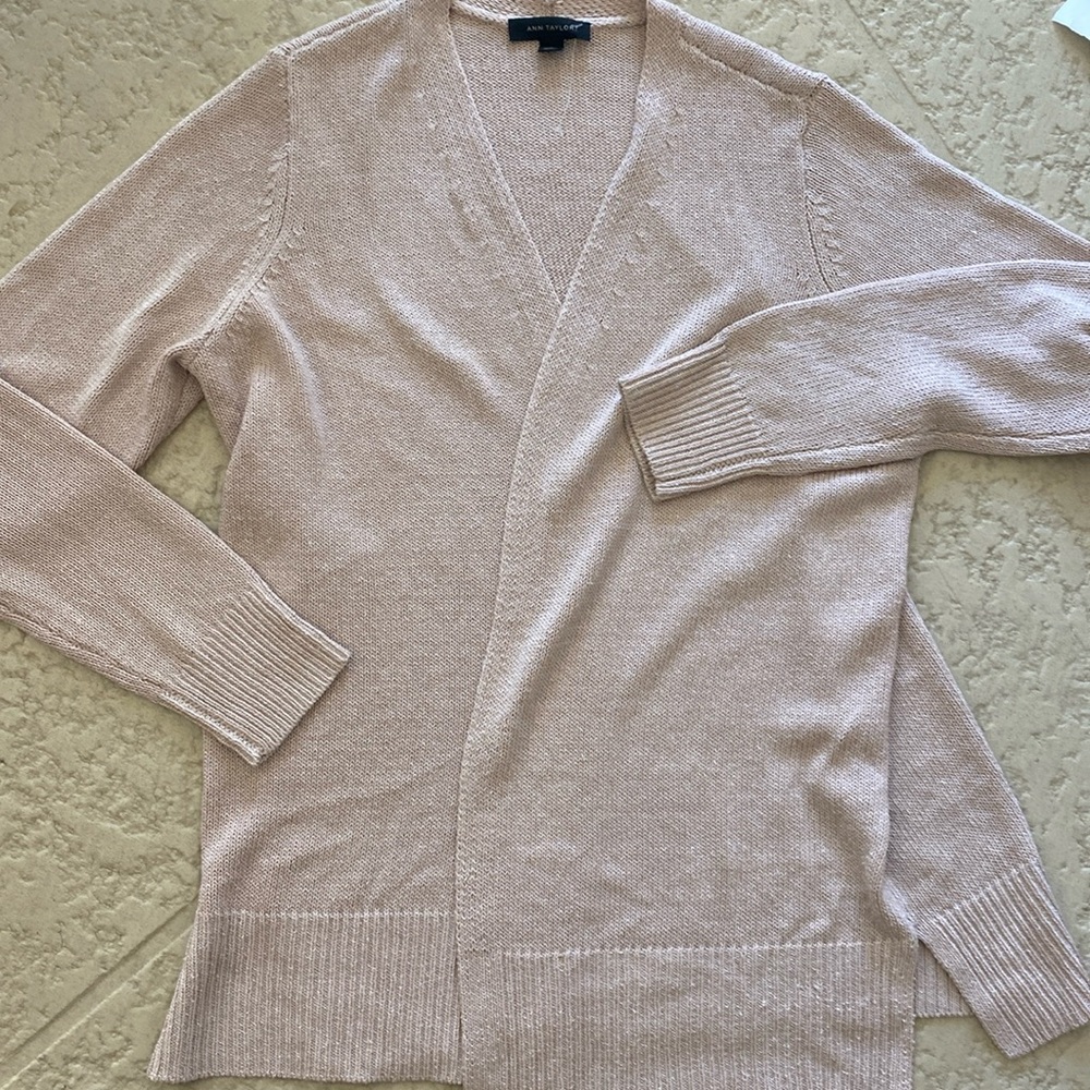 Ann Taylor GORGEOUS Champagne With Silver Thread Cardigan size Large